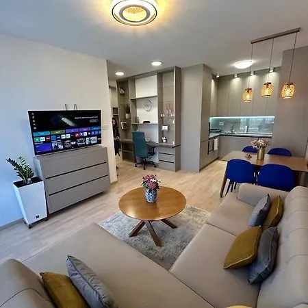 Διαμέρισμα One-bedroom Beautiful Riverfront Eliza