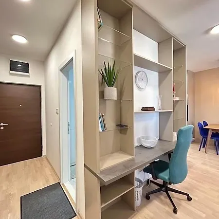 Διαμέρισμα One-bedroom Beautiful Riverfront Eliza Τρέμπινιε